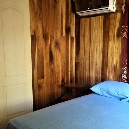 El Jaguar Hostel Bocas Town Ngoại thất bức ảnh
