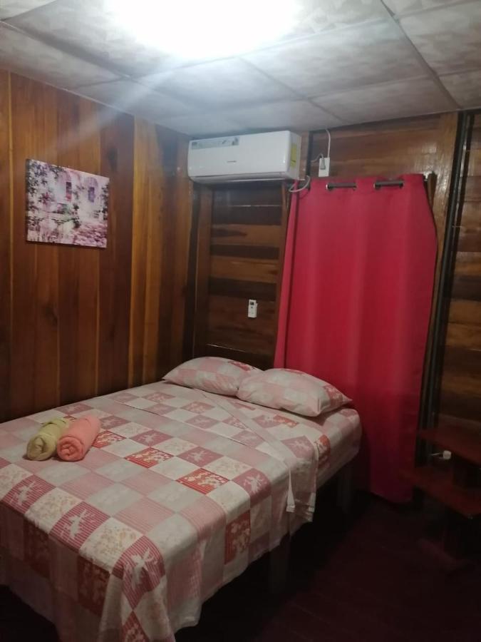 El Jaguar Hostel Bocas Town Ngoại thất bức ảnh