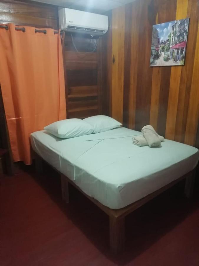 El Jaguar Hostel Bocas Town Ngoại thất bức ảnh