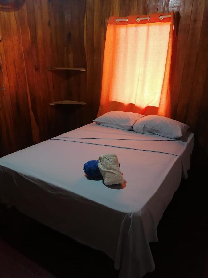 El Jaguar Hostel Bocas Town Ngoại thất bức ảnh