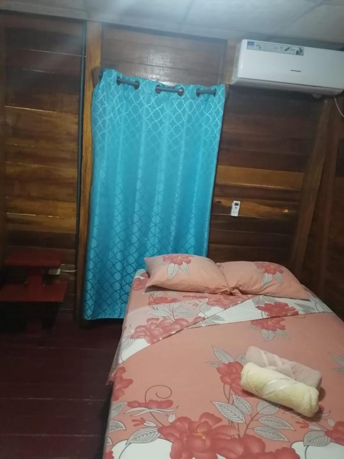 El Jaguar Hostel Bocas Town Ngoại thất bức ảnh