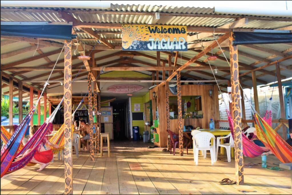 El Jaguar Hostel Bocas Town Ngoại thất bức ảnh