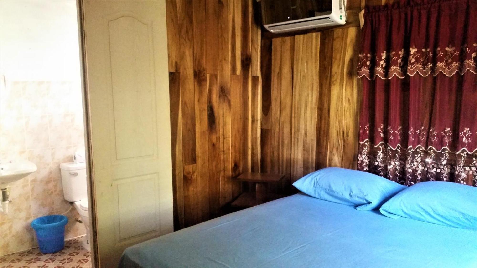 El Jaguar Hostel Bocas Town Ngoại thất bức ảnh