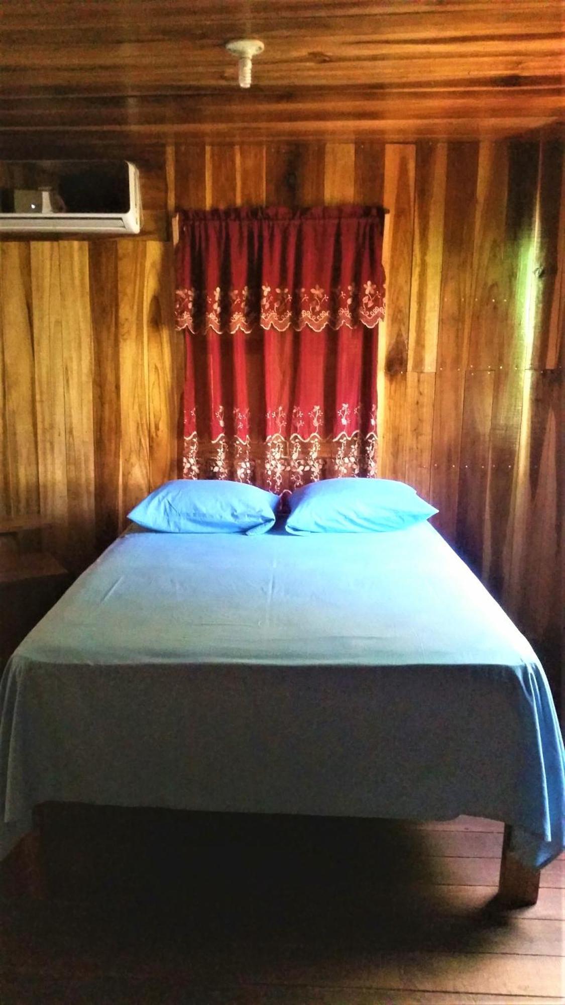 El Jaguar Hostel Bocas Town Ngoại thất bức ảnh