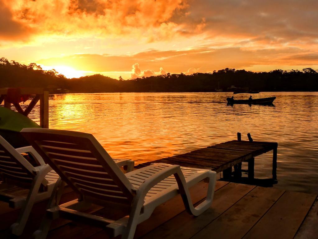 El Jaguar Hostel Bocas Town Ngoại thất bức ảnh