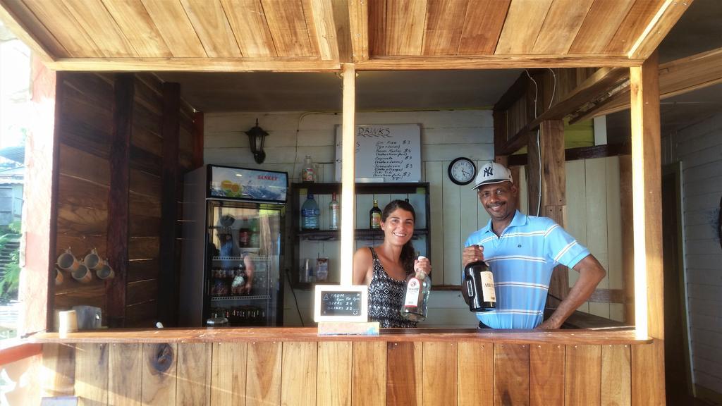 El Jaguar Hostel Bocas Town Ngoại thất bức ảnh